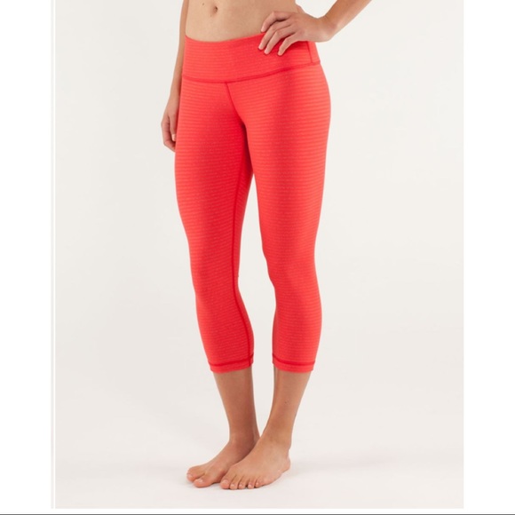 lululemon athletica Pants - Lululemon Wunder Under Crop 8 Fiery Red